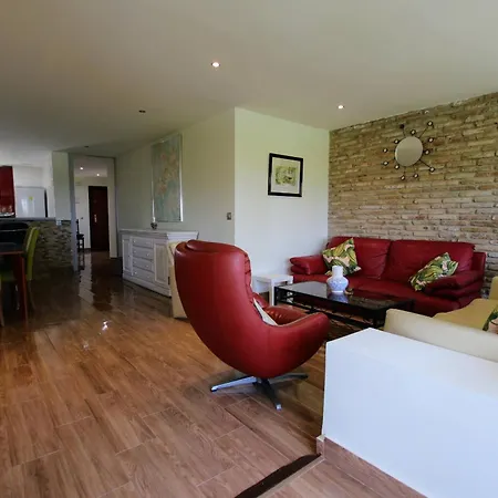 Tess Playamar La Torre Torremolinos