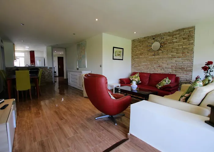 Tess Playamar La Torre Torremolinos